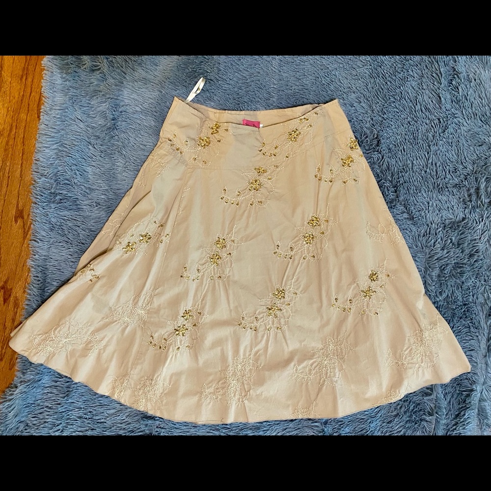 ✨Tan skirt with gold sequins and beads size Large